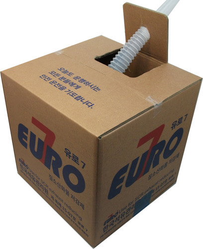 유로 7  EURO 7 요소수 10L  페트박스 100박스  패키지제품입니다. 부가세와 배송비가 포함되어있습니다.  많이 애용하여 주시기 바랍니다.
